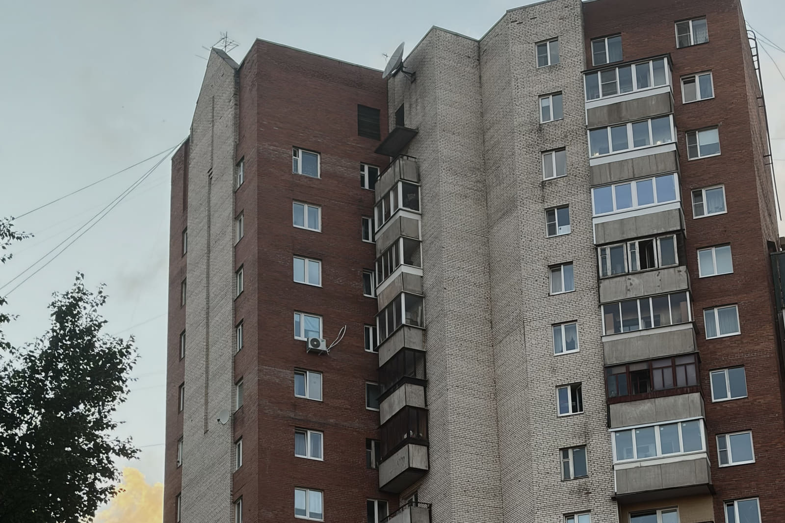 Фасад многоэтажного дома
